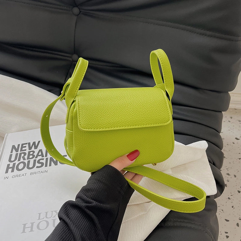 Women's All Seasons Pu Leather Solid Color Classic Style Sewing Thread Square Flip Cover Square Bag