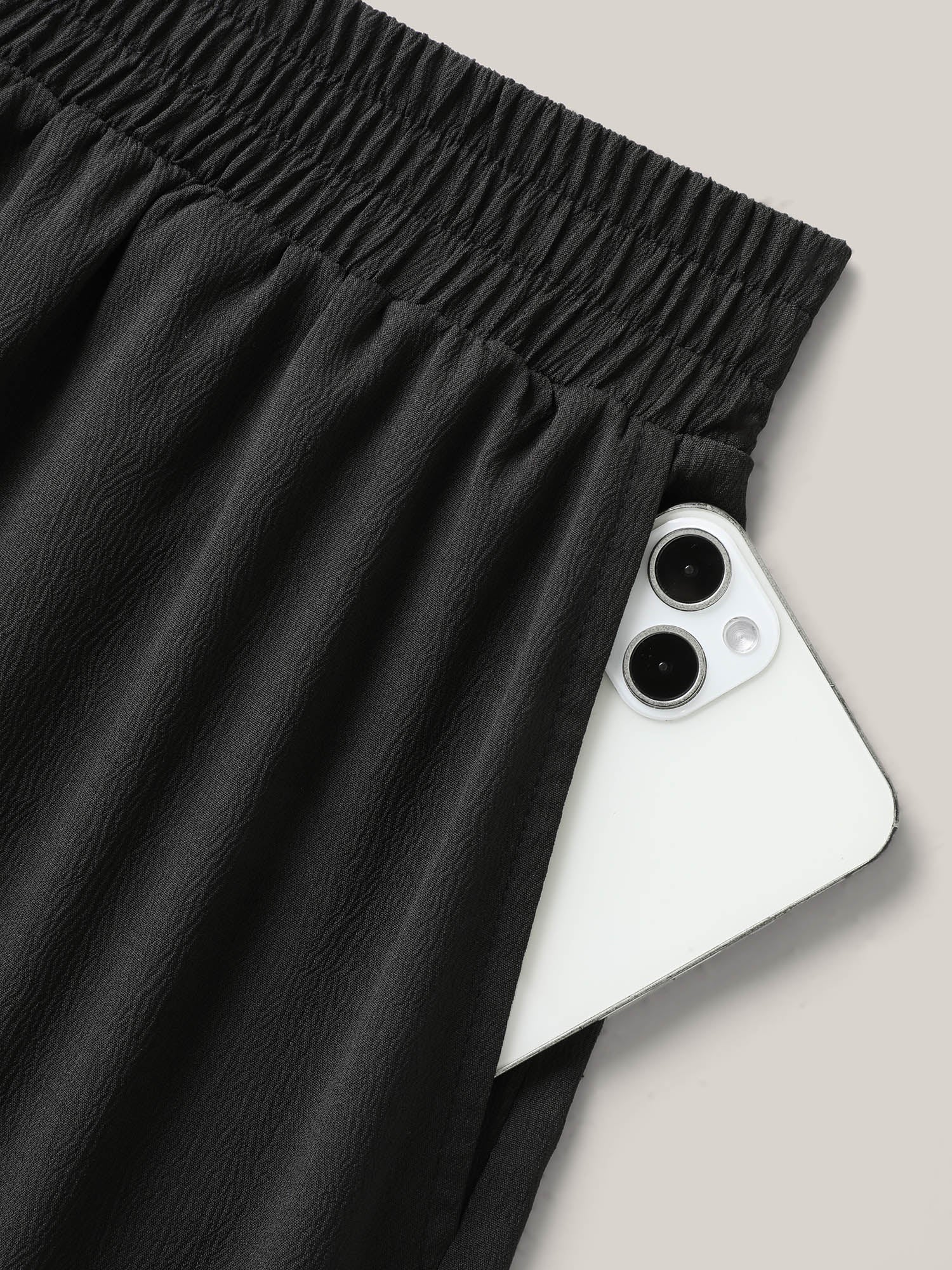 Scalloped Hem Spliced Wide-Leg Shorts