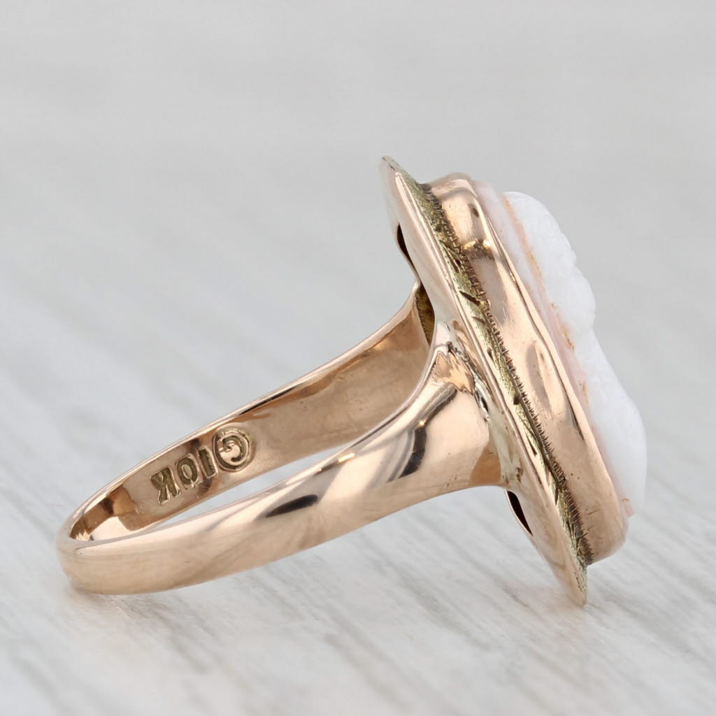 Vintage Molded Glass Cameo Ring 10k Yellow Gold Size 4.5