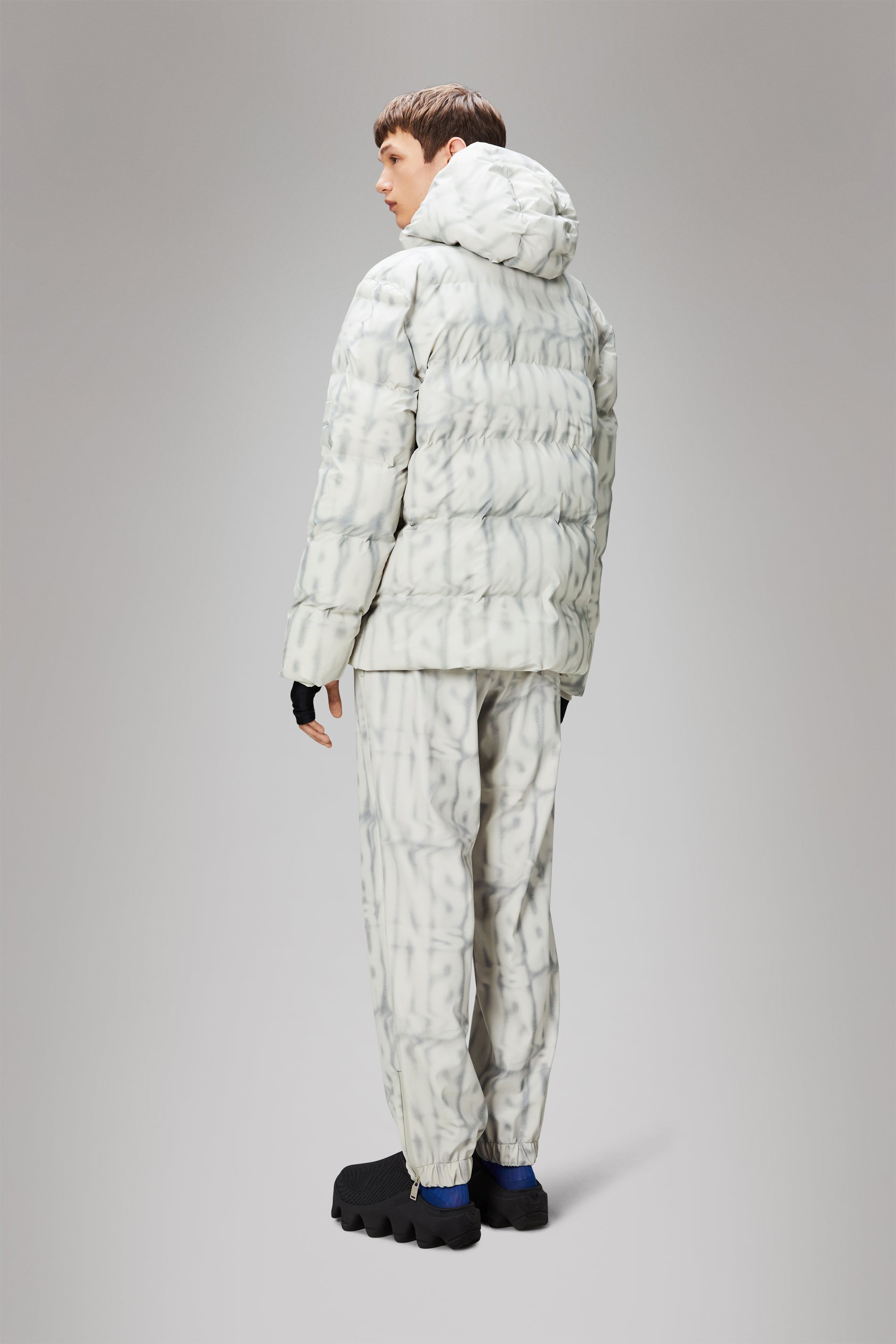 Puffer Jacket Spray