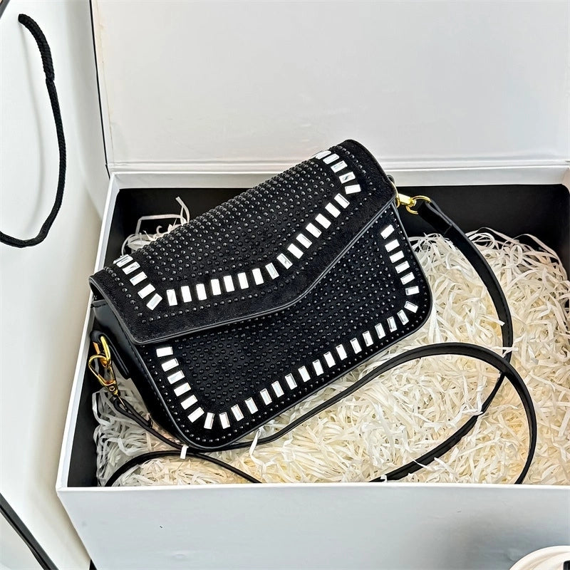 Women's Medium Pu Leather Solid Color Streetwear Lock Clasp Crossbody Bag