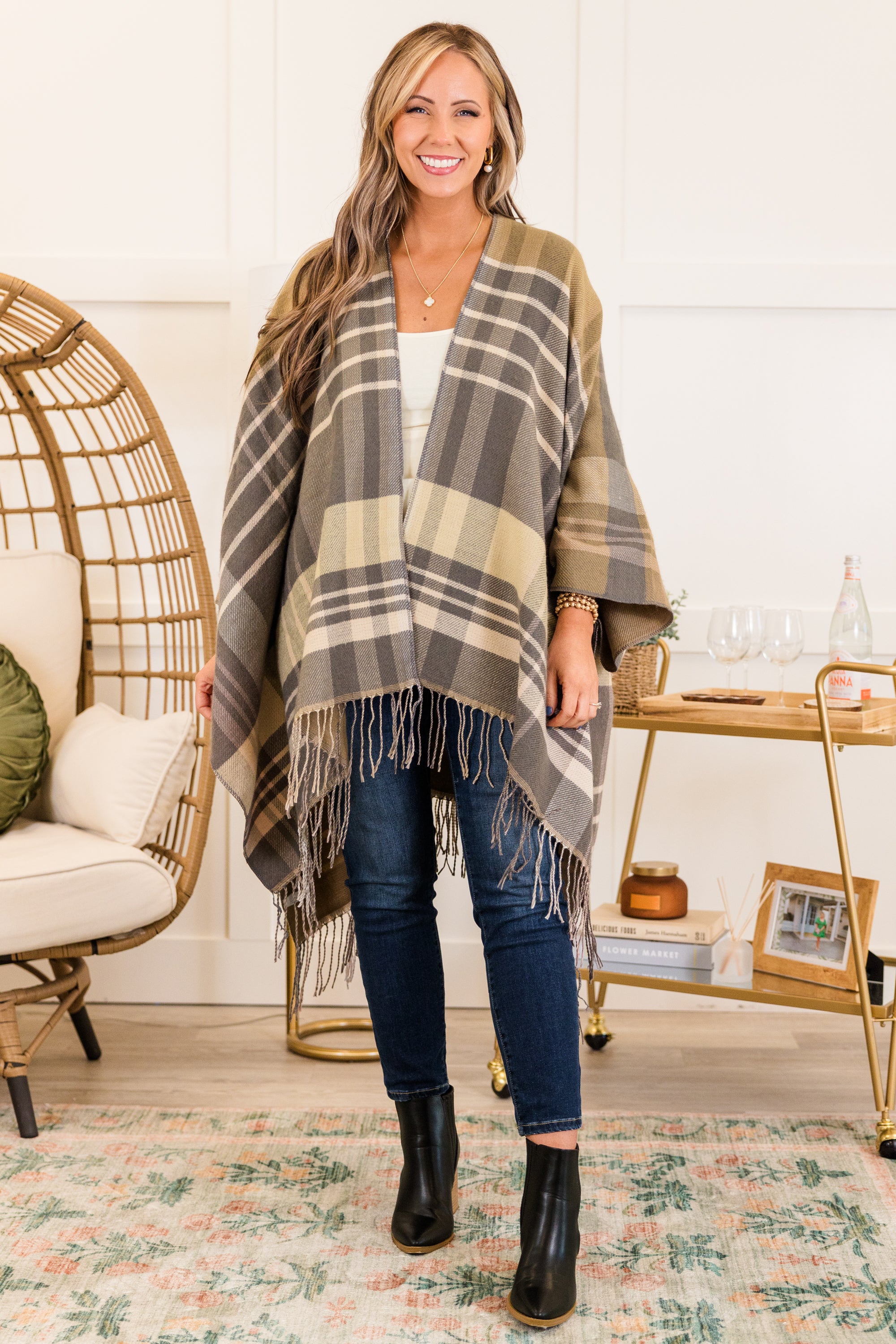 Woolen Whisper Poncho. Gray