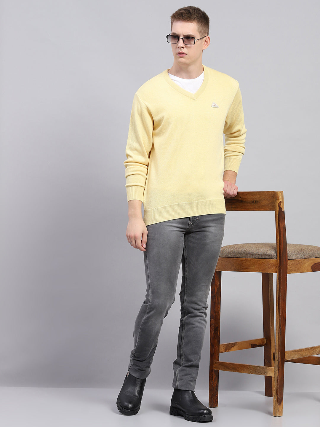 Men Yellow Solid V Neck Full Sleeve Pullover