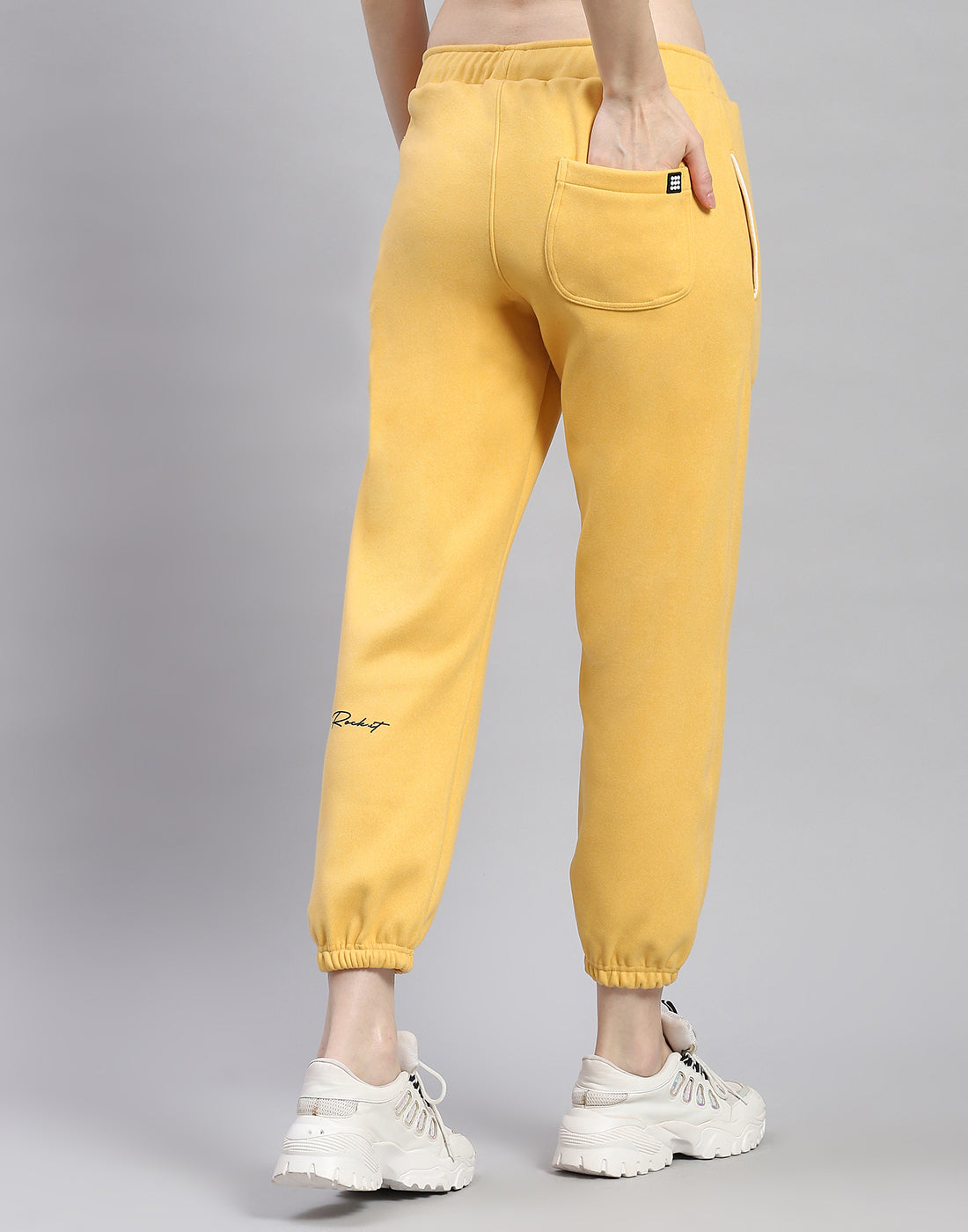 Women Yellow Solid Regular Fit Winter Lower