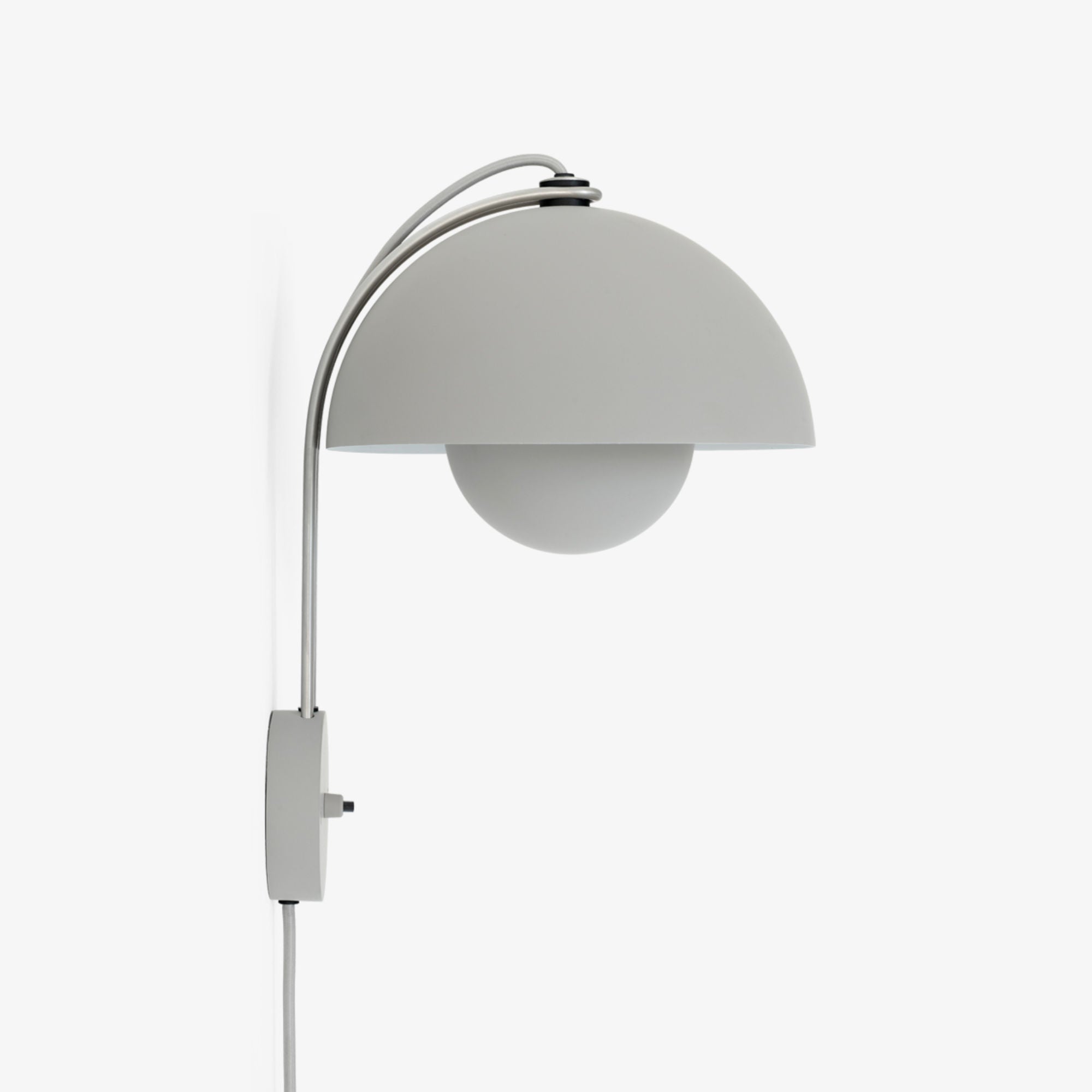 Tradition VP8 Flowerpot Wall Lamp