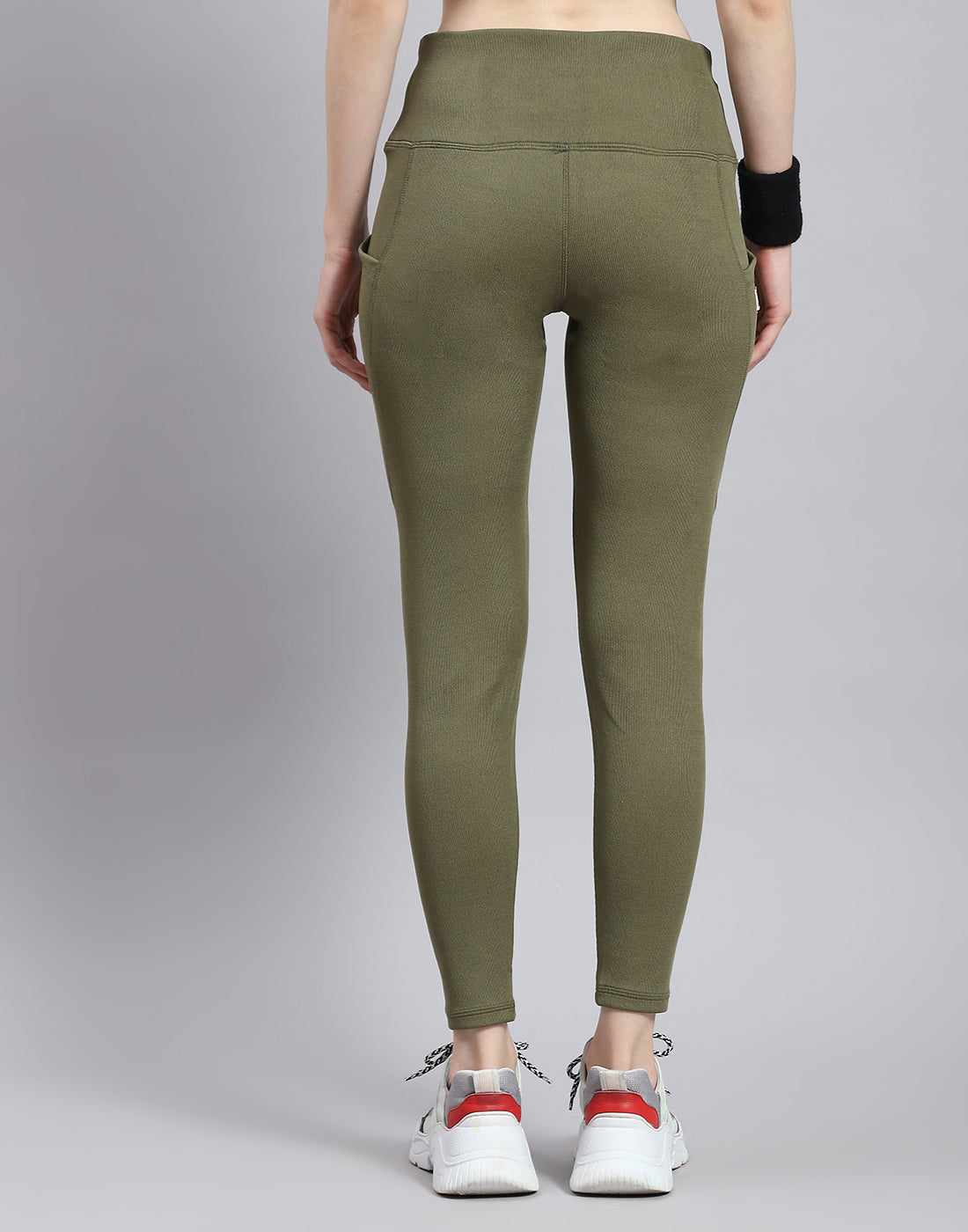 Women Green Solid Regular Fit Legging