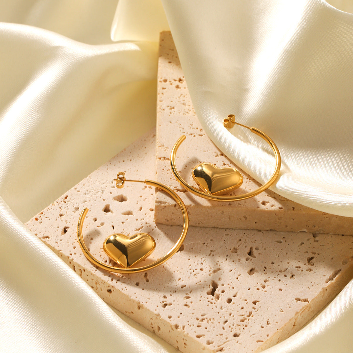 Ins Stainless Steel Love Earrings Female Personality All-Match Titanium Steel Heart-Shaped Earrings