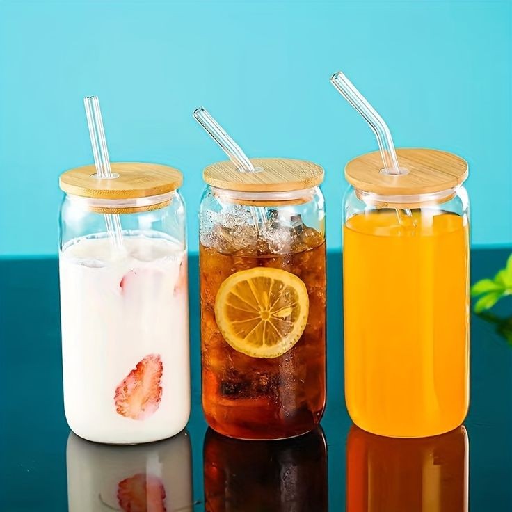 MASON JAR WITH CLEAR STRAW