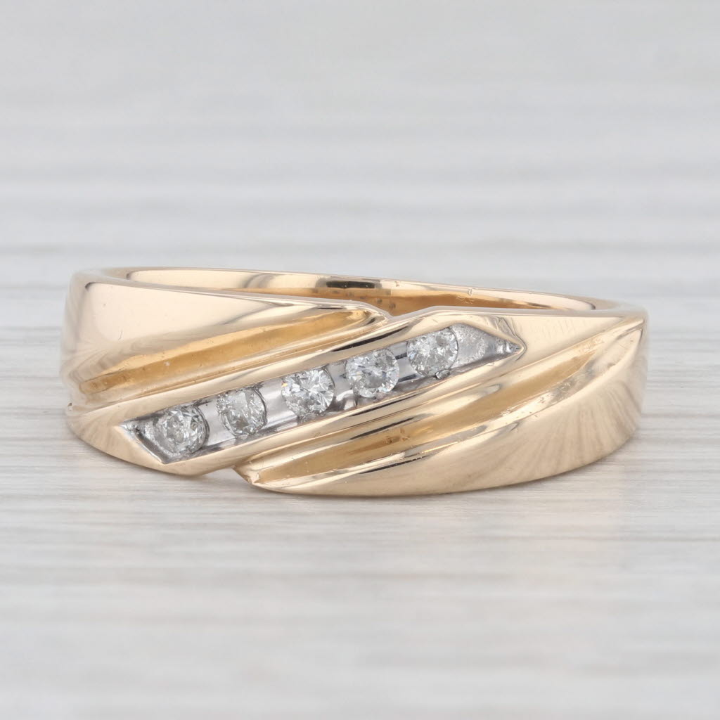 0.15ctw Diamond Men's Wedding Band 14k Yellow Gold Size 8.5 Ring