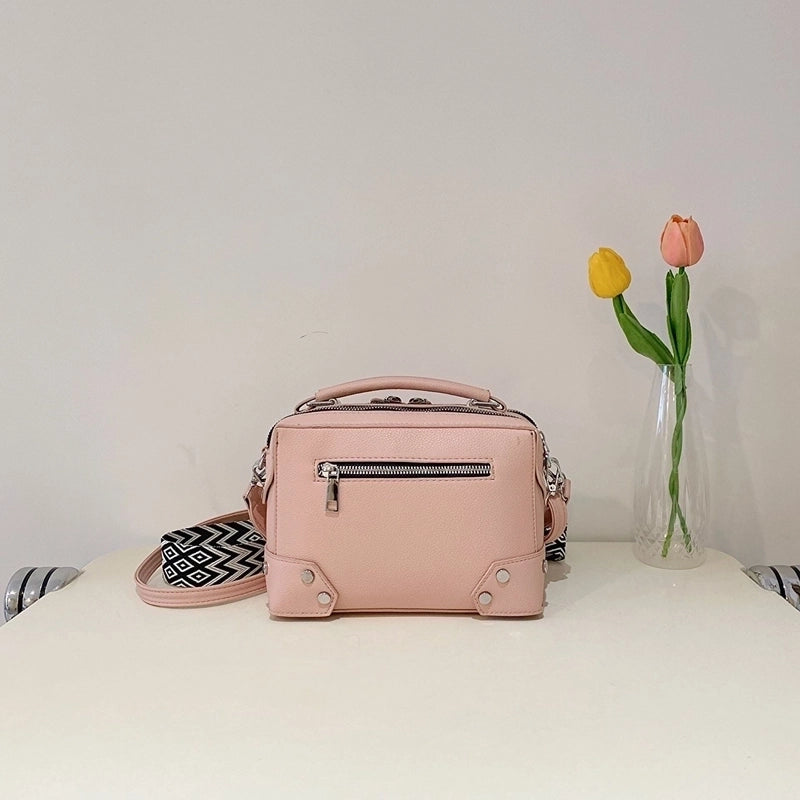 Women's Small Pu Leather Waves Solid Color Streetwear Square Zipper Square Bag