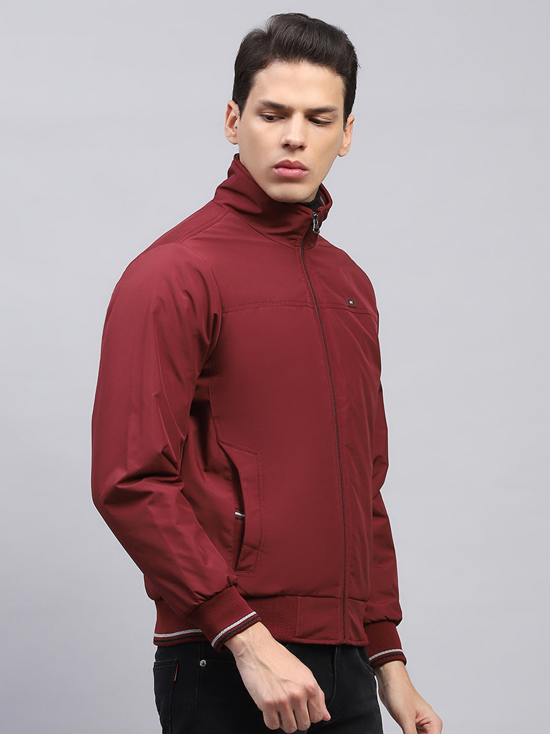 Men Maroon Solid Mock Neck Full Sleeve Jacket