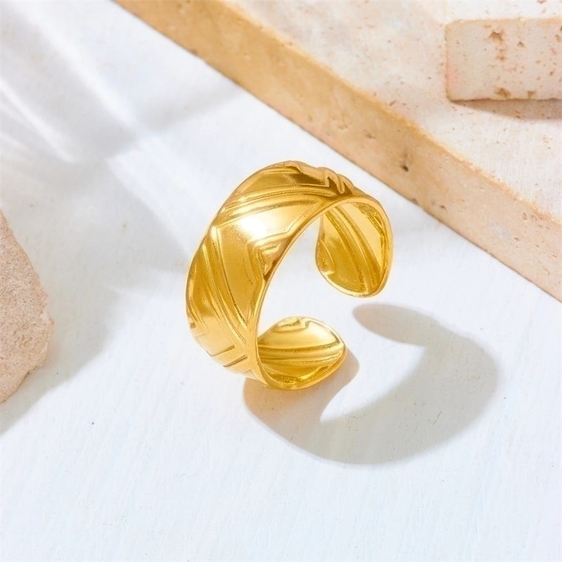 Titanium Steel 18K Gold Plated Minimalist Inlay Circle Rhinestones Open Rings