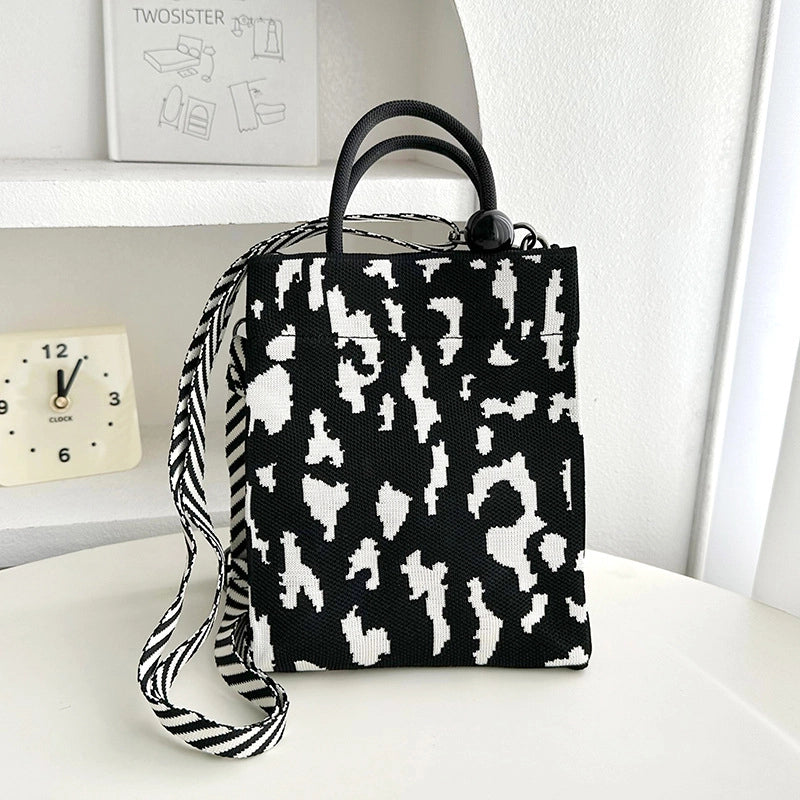 Women's Medium Polyester Butterfly Streetwear Square Magnetic Buckle Handbag