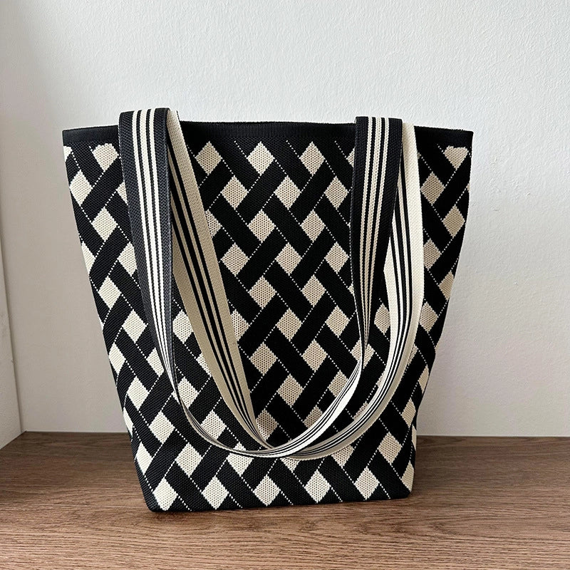 Women's Large Polyester Printing Classic Style Square Open Straw Bag