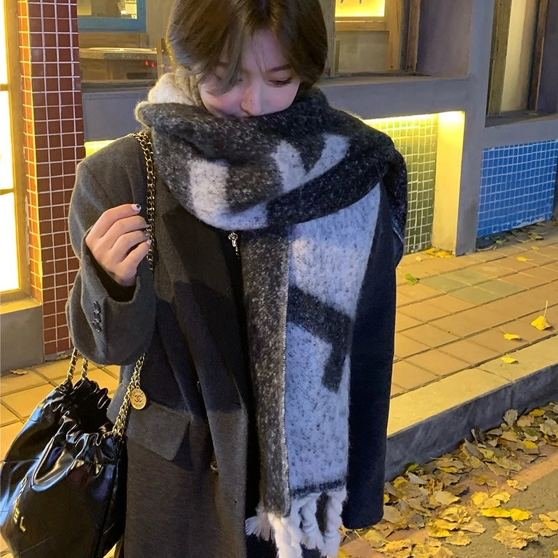 Circle Yarn Scarf Atmosphere Big Tassel Casual Outdoor Warm Fashion All-matching Scarf For Women