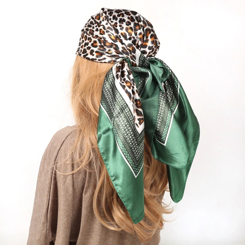 Unisex Casual Leopard Satin Printing And Dyeing Printing Dyeing Silk Scarf Kerchief Bandanas