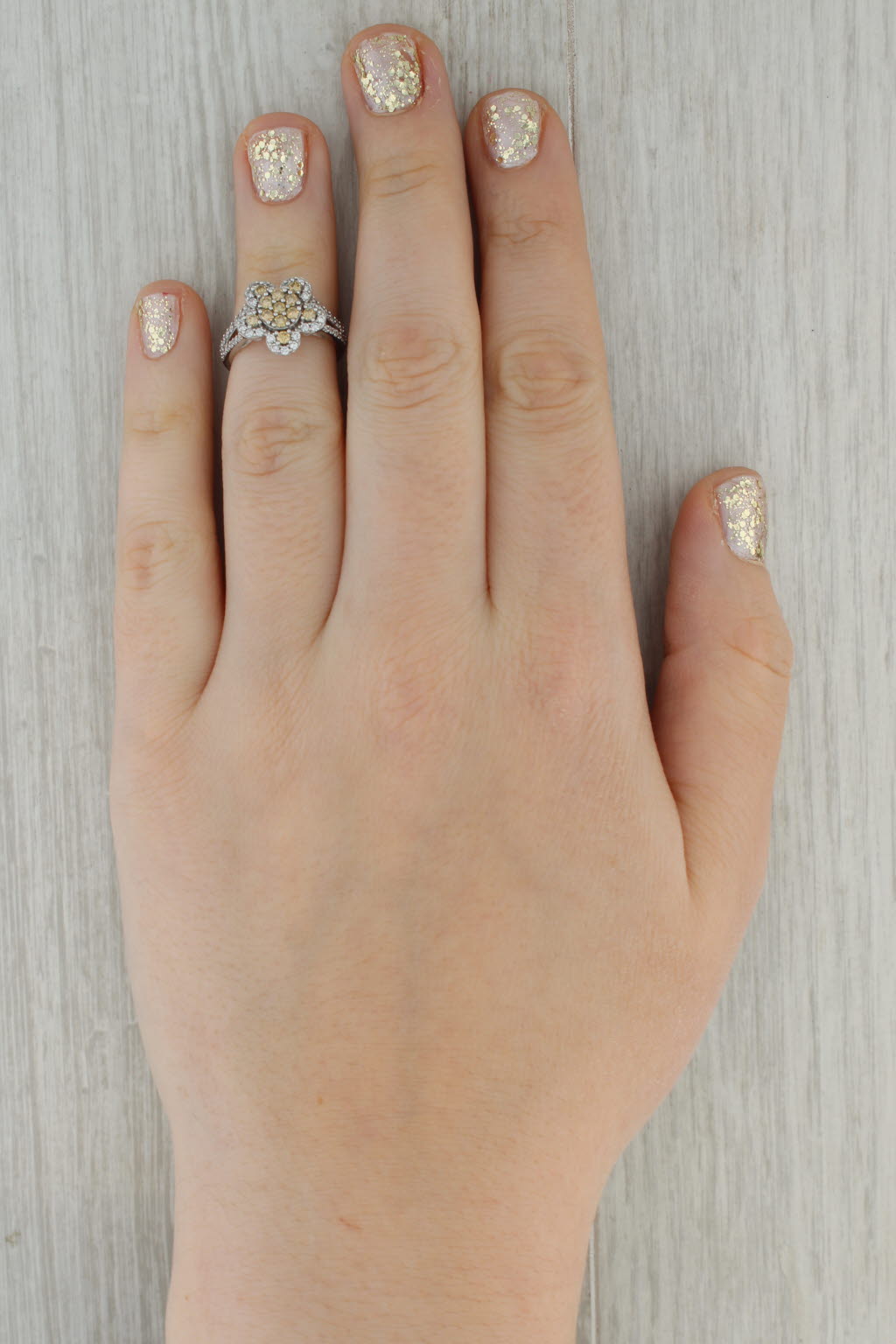 0.68ctw Diamond Cluster Flower Ring 14k White Gold Size 5