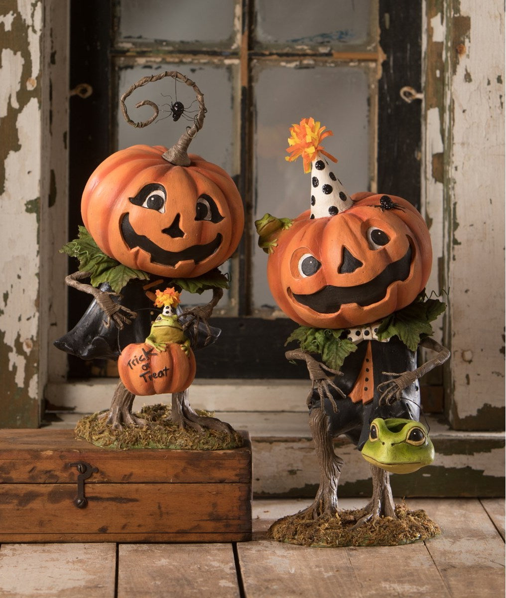 Tricks Pumpkin Boy with Frog Bucket