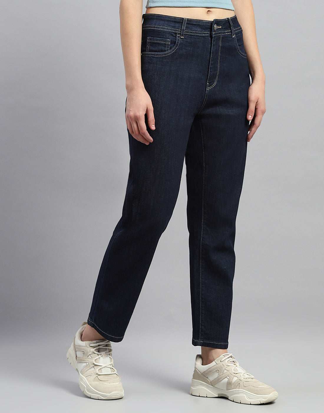 Women Dark Blue Solid Straight Fit Denim