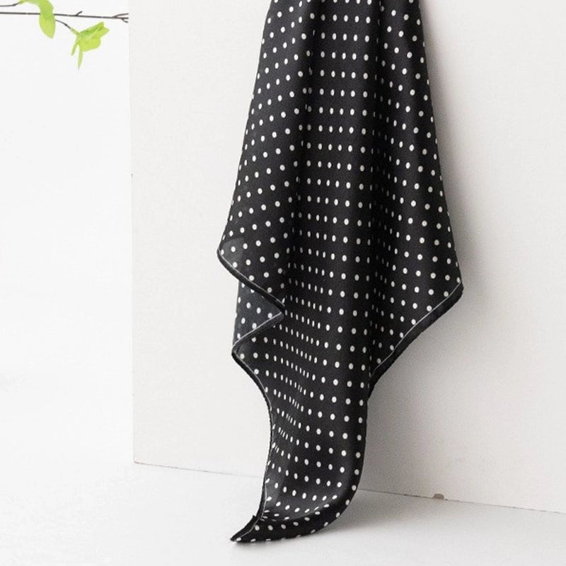 Women's Elegant Four Leaf Clover Polka Dots Flower Silk Silk Scarf