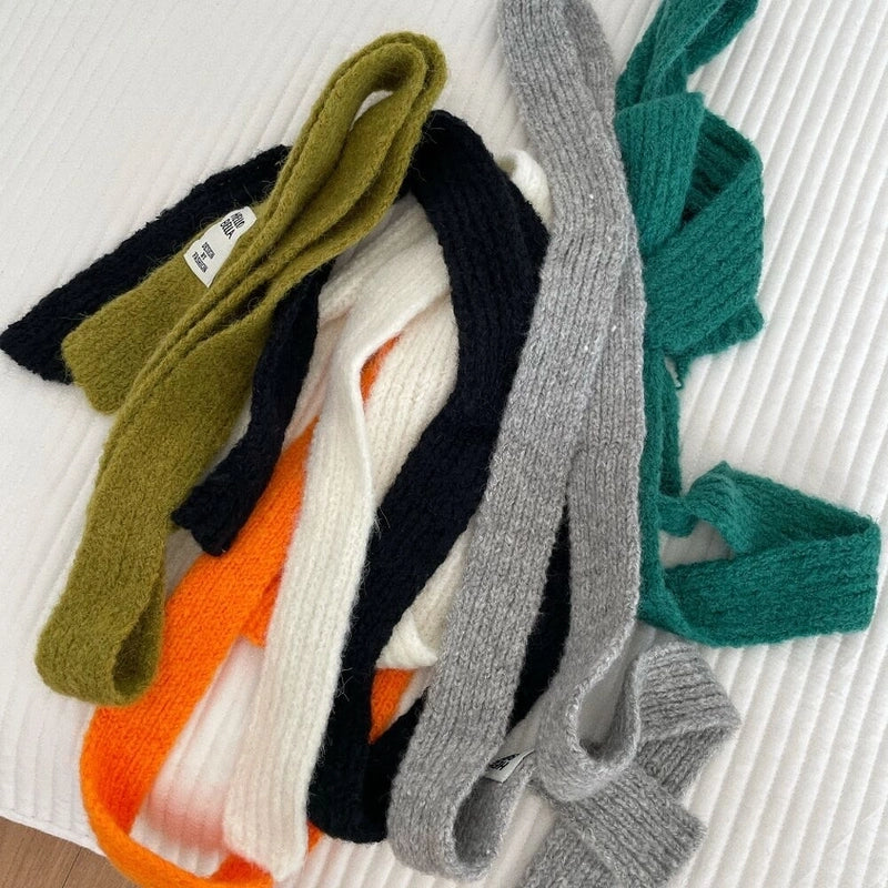 Women's Minimalist Solid Color Acrylic Scarf