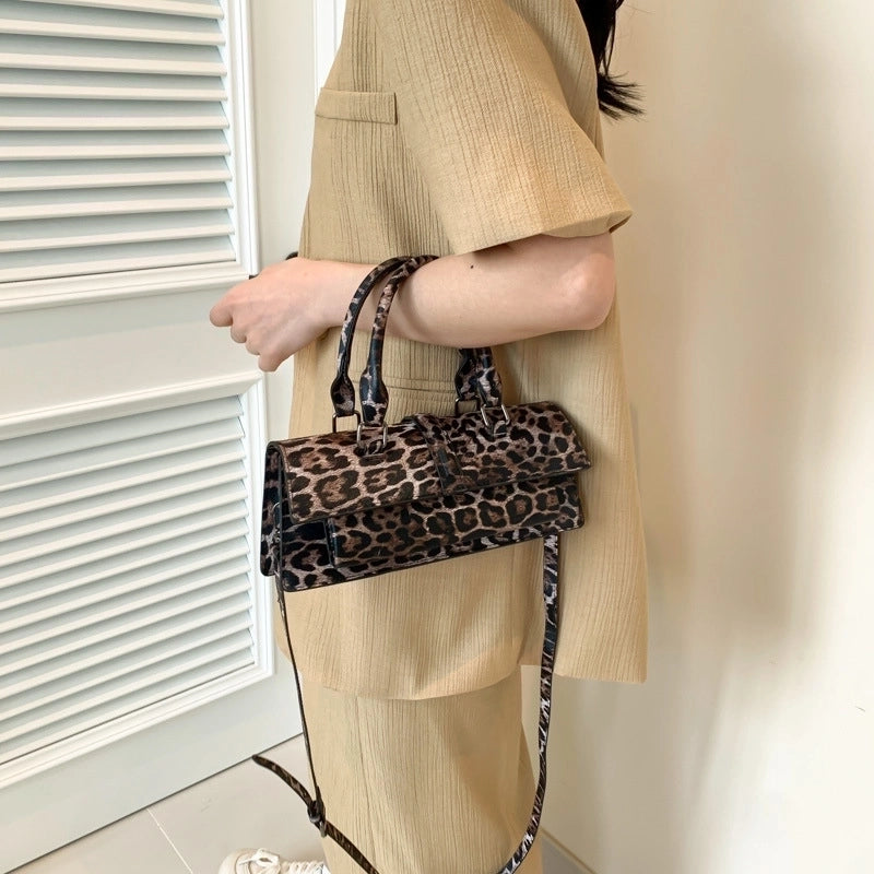 Women's Medium Pu Leather Leopard Streetwear Square Magnetic Buckle Crossbody Bag