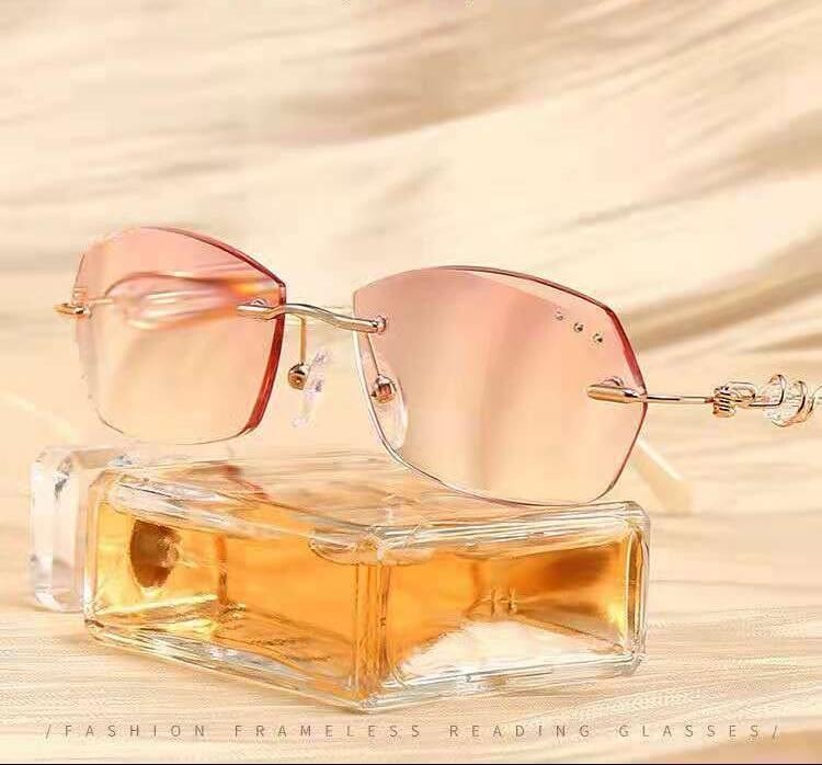 40%OFF🎉 Sapphire high hardness anti-blue light progressive distance reading glasses