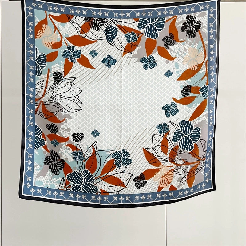 Women's Elegant Retro Lady Printing Silk Silk Scarf