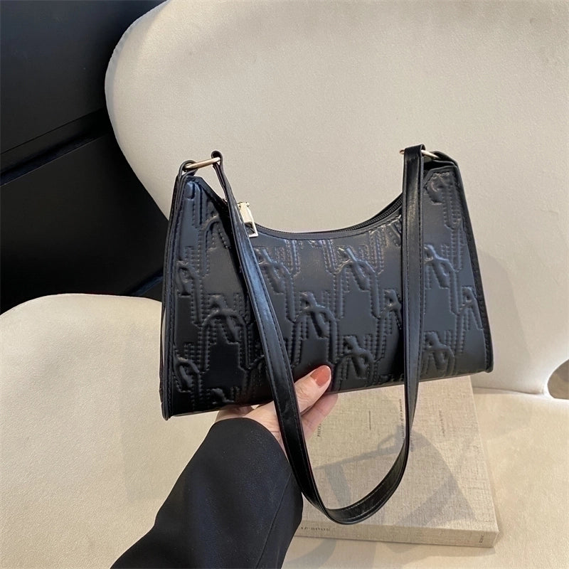 Women's Pu Leather Solid Color Classic Style Square Zipper Underarm Bag