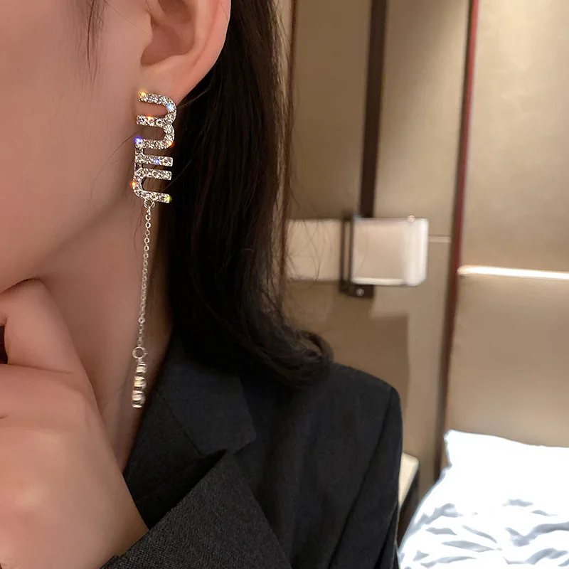 Luxury Long Dangle Tassel Earrings Brand Design Simple Metal Letter Earrings for Women Korean Style Ear Jewelry