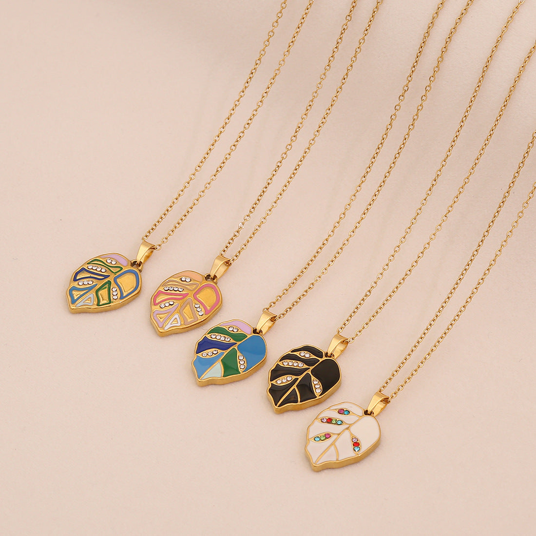Multi-Color Oil-Dropping Leaf Pendant Necklace Fashion Stainless Steel Clavicle Chain Versatile Necklace N1538