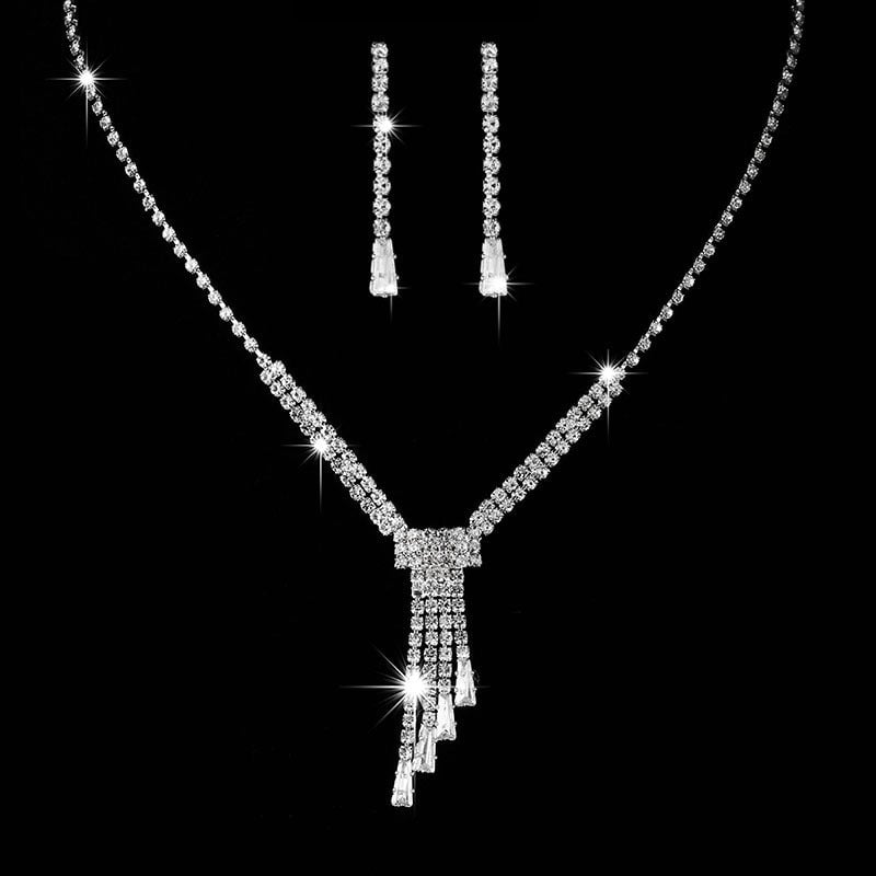 Minimalist Heart Rhinestone Gem