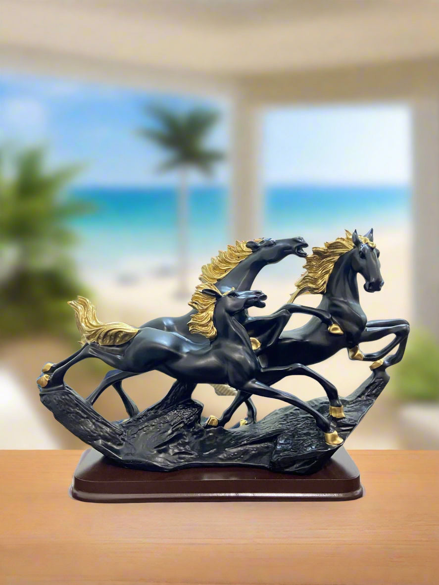 HORSE STATUE CENTERPIECE – DESKTOP DECOR FOR WINDOWSILL BOOKSHELF & BEDROOM