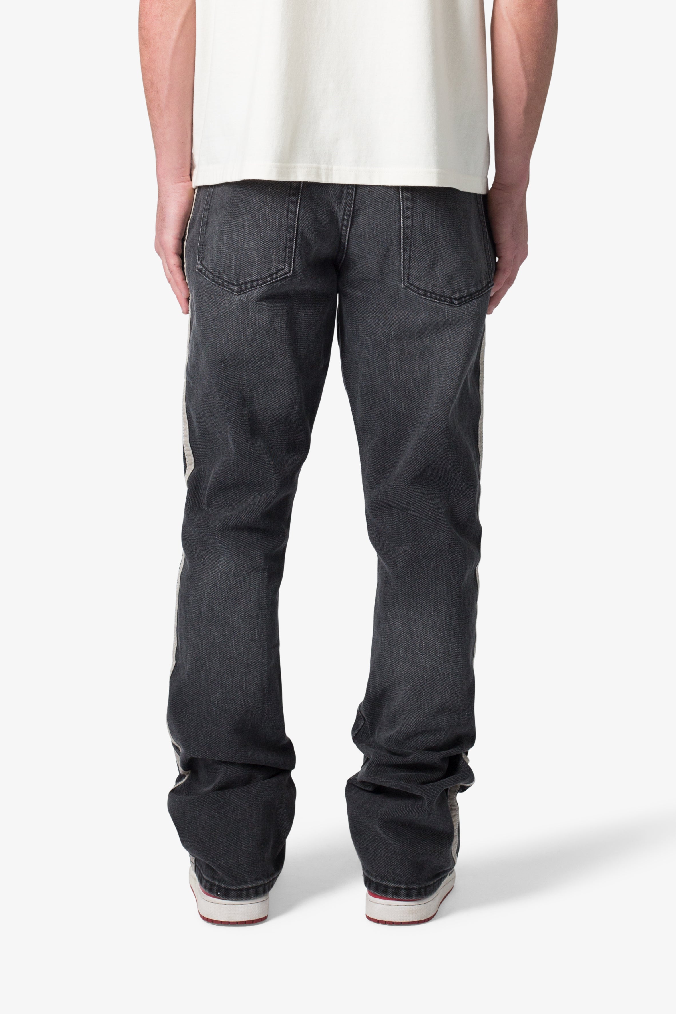 B683 Track Flare Denim - Black