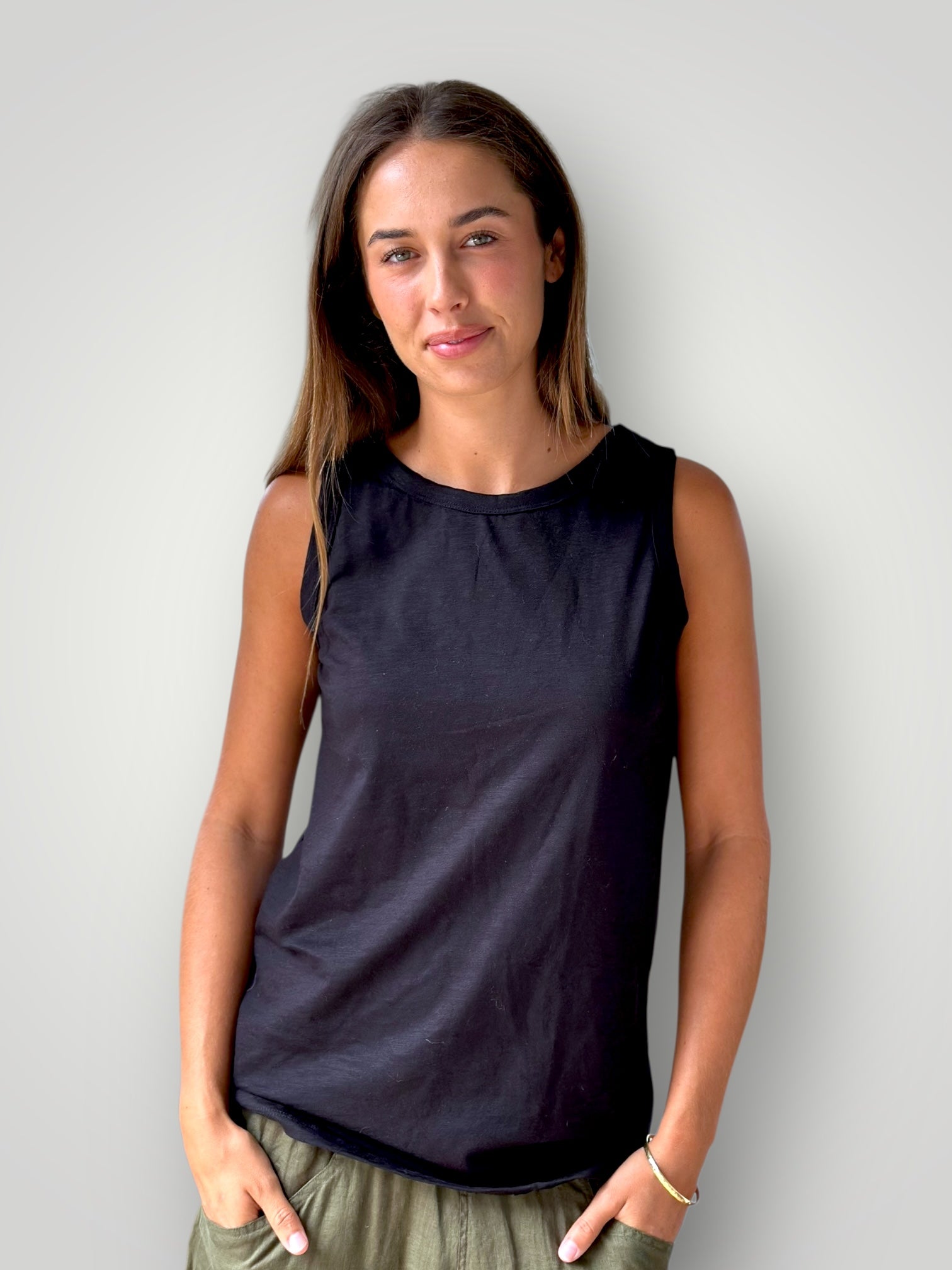 vera tank - black cotton