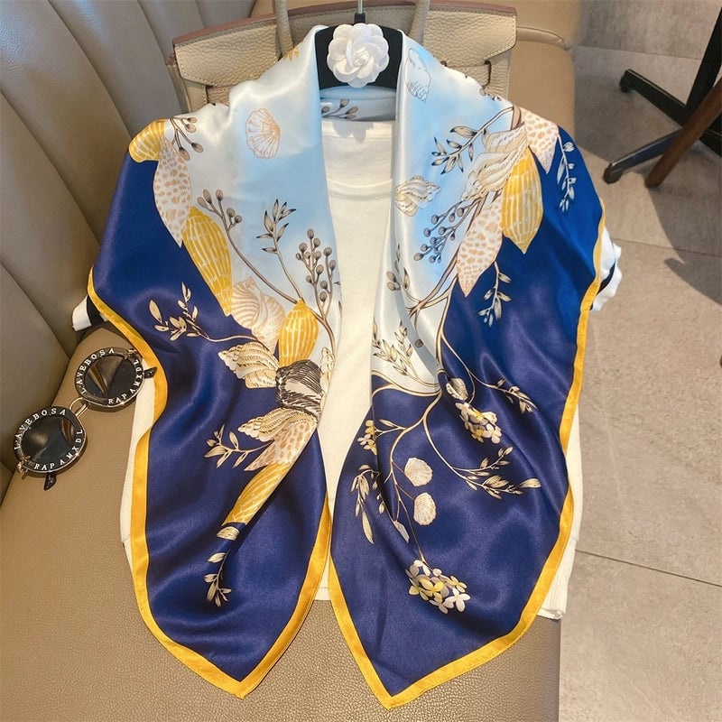 Women's Elegant Minimalist Printing Silk Printing Silk Scarf