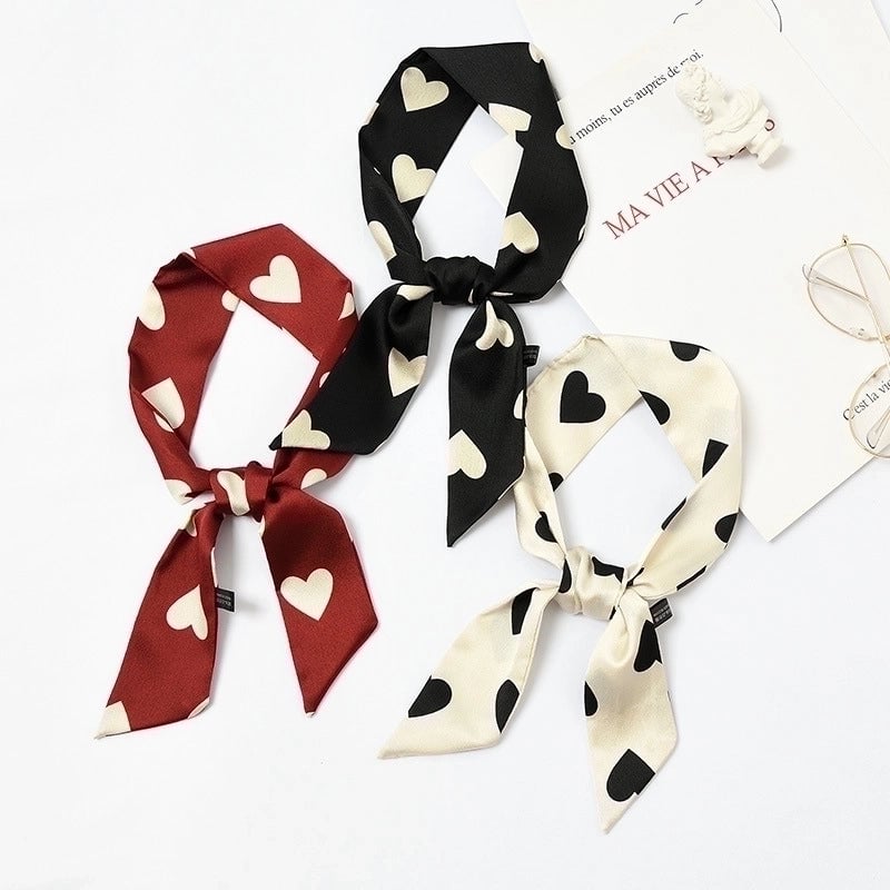 Women's Sweet Polka Dots Heart Shape Satin Printing Silk Scarves