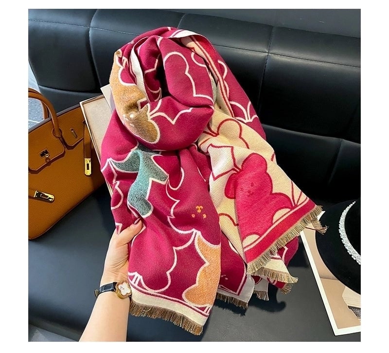 Women's Modern Style Bear Imitation Cashmere Scarf