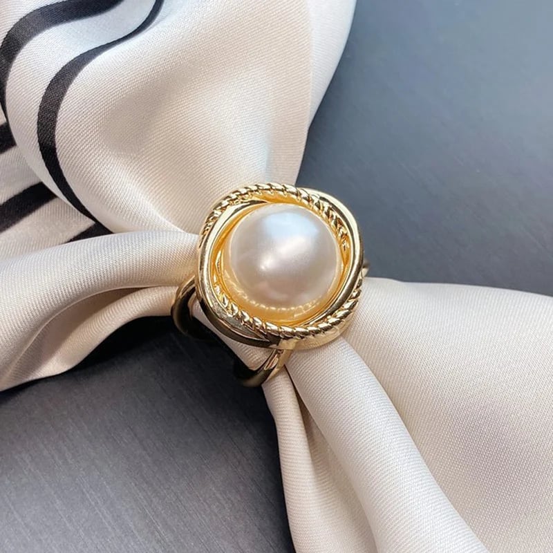 🔥Camellia Scarf Buckle