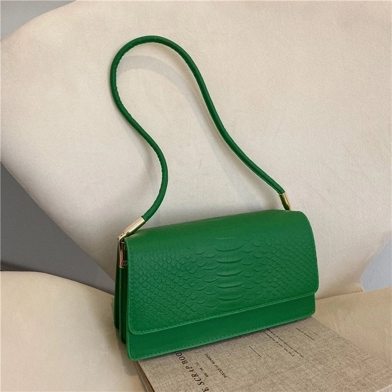 Women's Small Pu Leather Solid Color Streetwear Zipper Underarm Bag