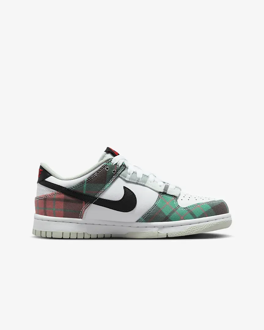 Nike Dunk Low SE