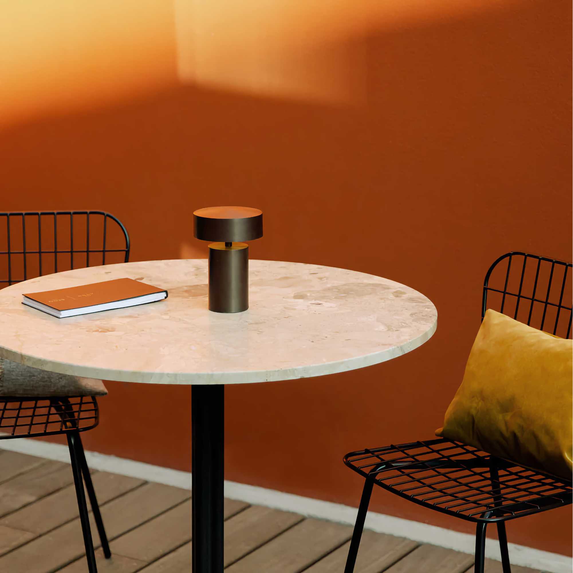 Audo Copenhagen Column table round with star base ?80