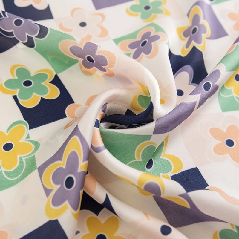 Women's Sweet Flower Polyester Silk Scarf