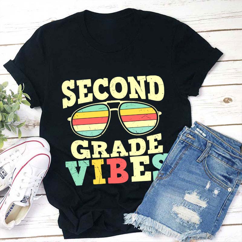 Personalized Grade Vintage Sunglasses Teacher T-Shirt