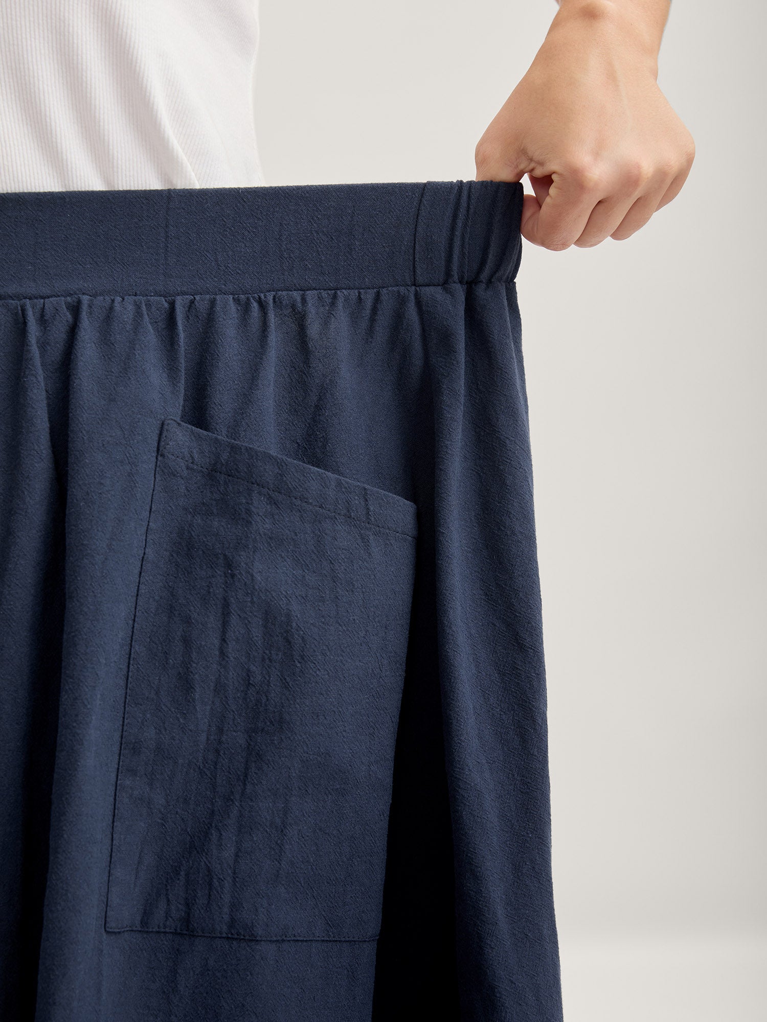 Solid Button Detail Midi Skirt