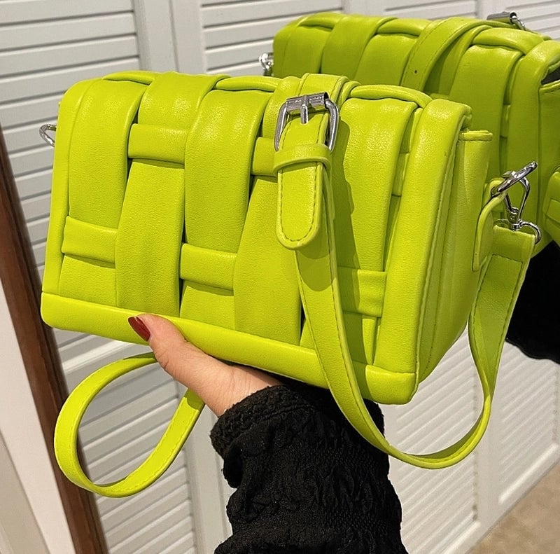 Women's Small Pu Leather Solid Color Streetwear Square Magnetic Buckle Square Bag