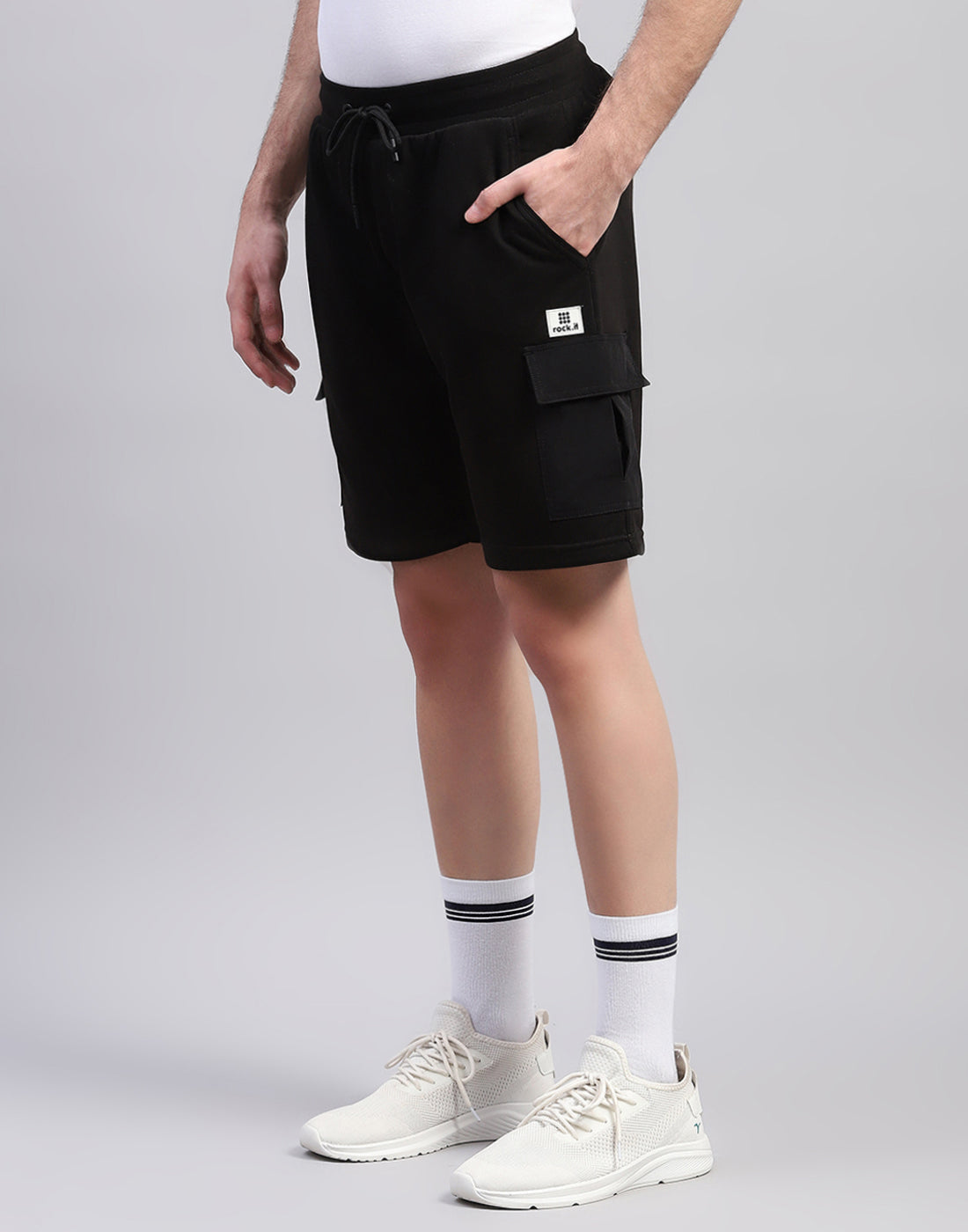 Men Black Solid Regular Fit Short