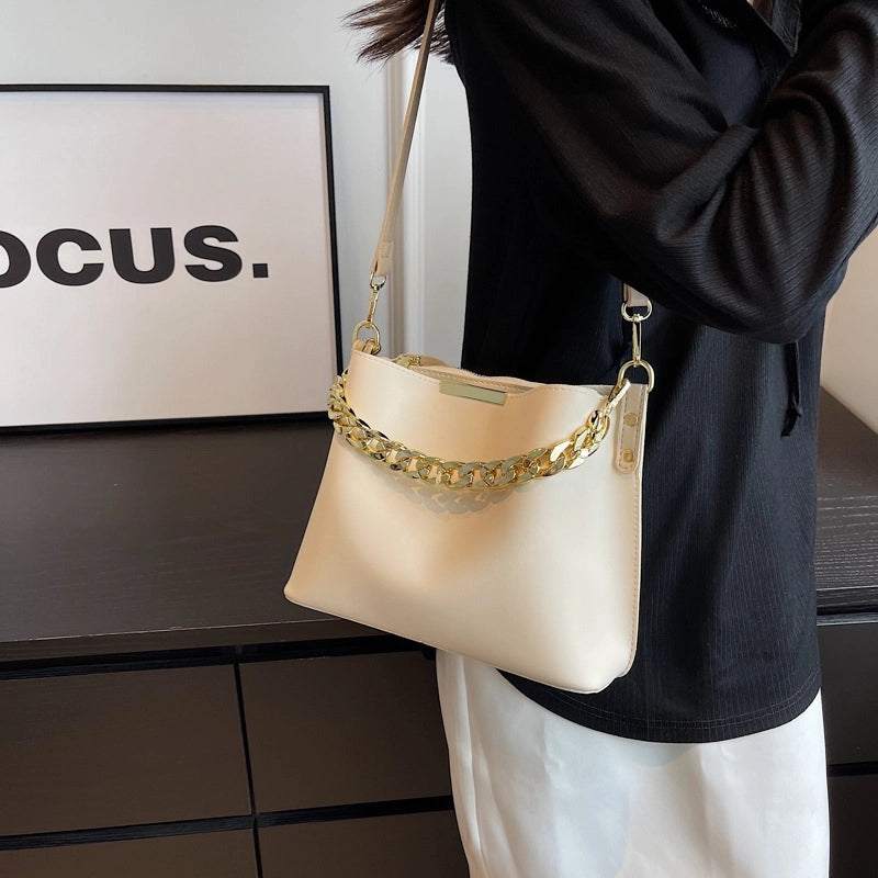 Women's Medium Pu Leather Solid Color Streetwear Bucket Magnetic Buckle Crossbody Bag