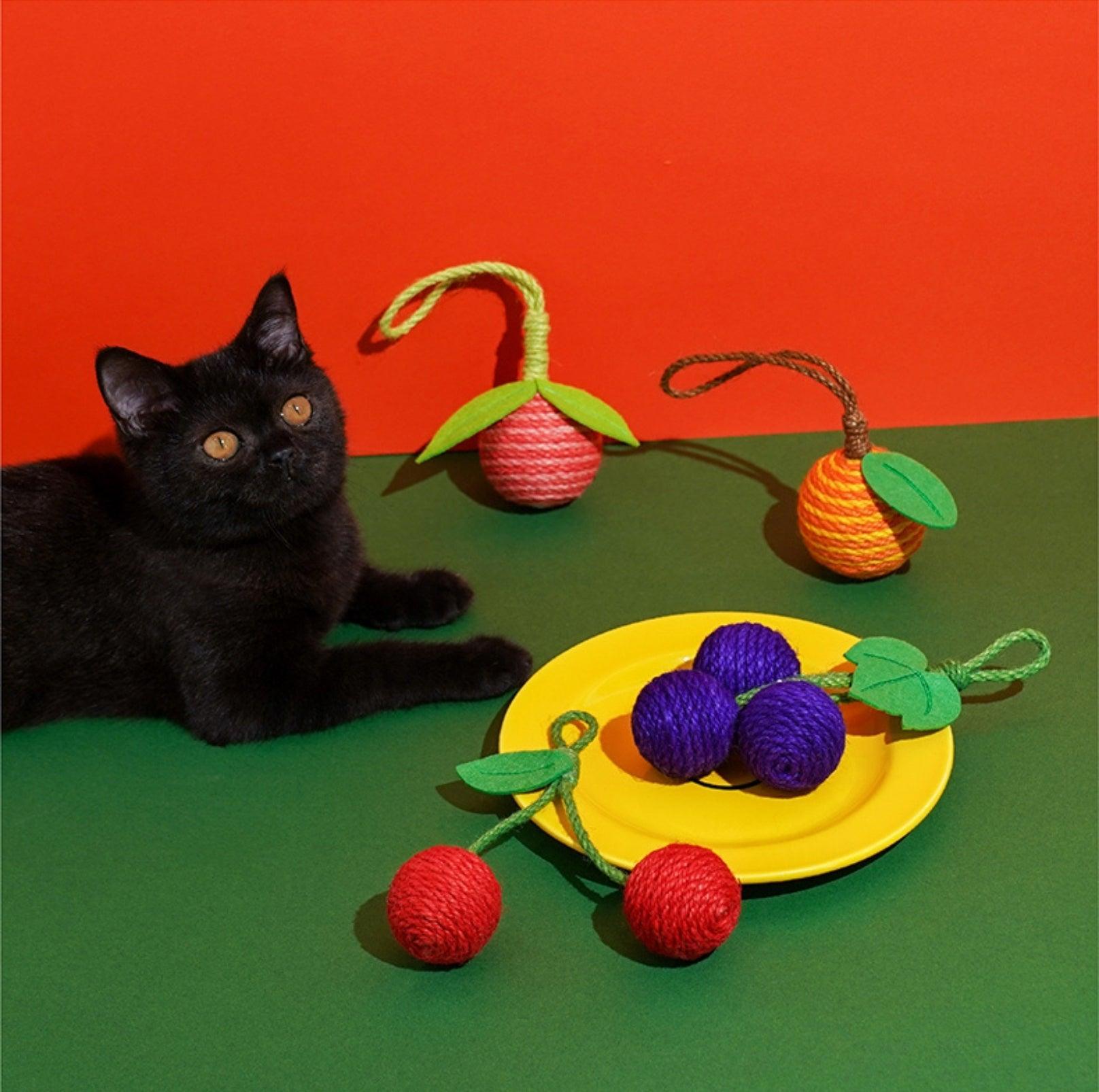 Fruit Party Hangable Natural Sisal Cat Toy Chasing And Chewing Balls