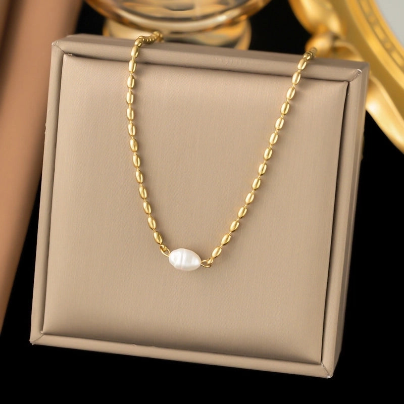 Elegant Streetwear Round Moon Heart Shape Titanium Steel Plating Pendant Necklace